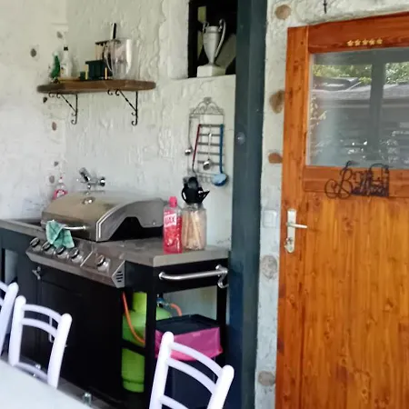 Glamping Yurtas, Camp, Roseart Resort אוהל מפואר